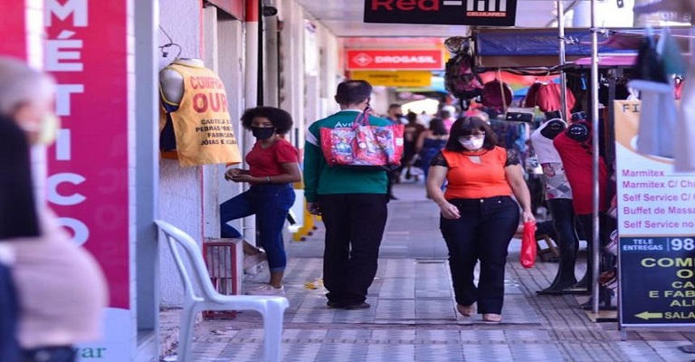 comercio goiania aberto