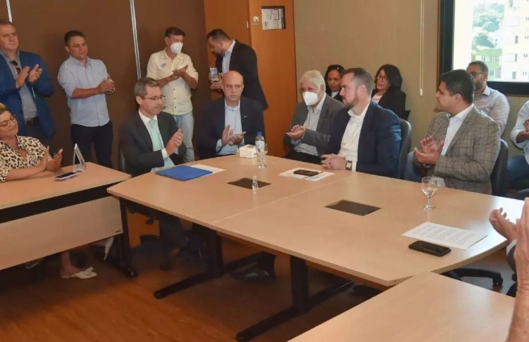 sabatina gustavo mendanha