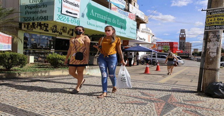 abertura comercio feriado